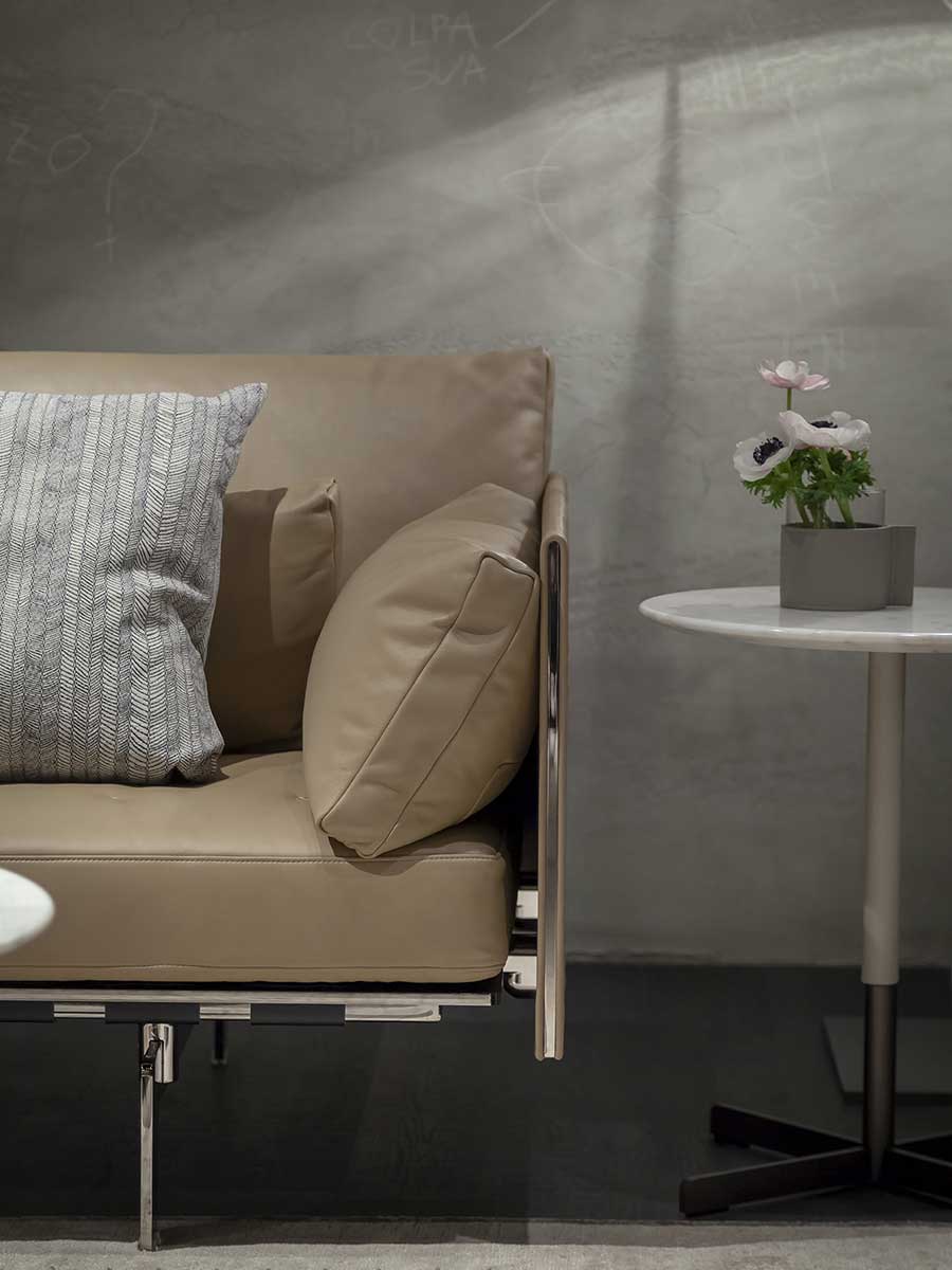 poltrona frau clayton sofa