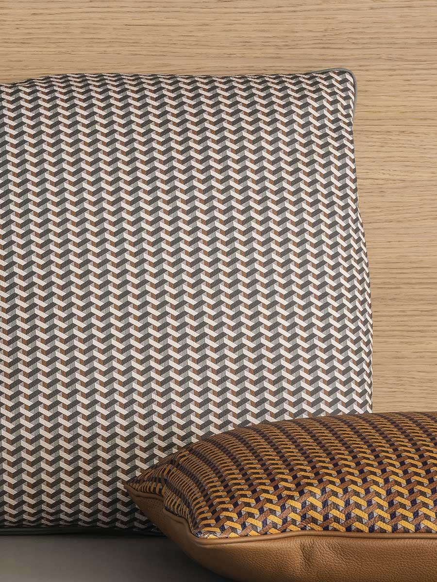 Gli Oggetti Motif Weavers Decorative Cushions