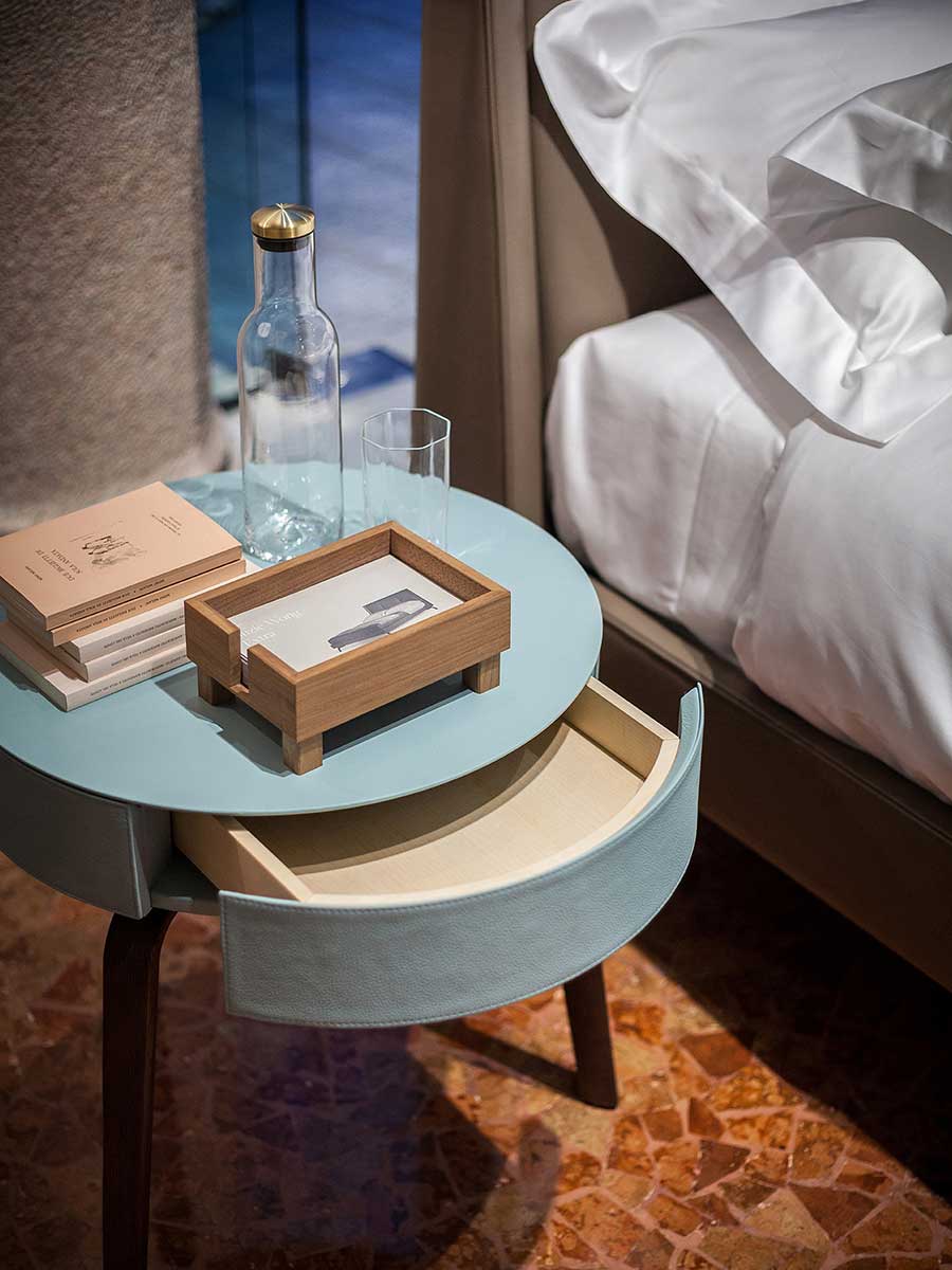poltrona frau fiorile with drawer small table