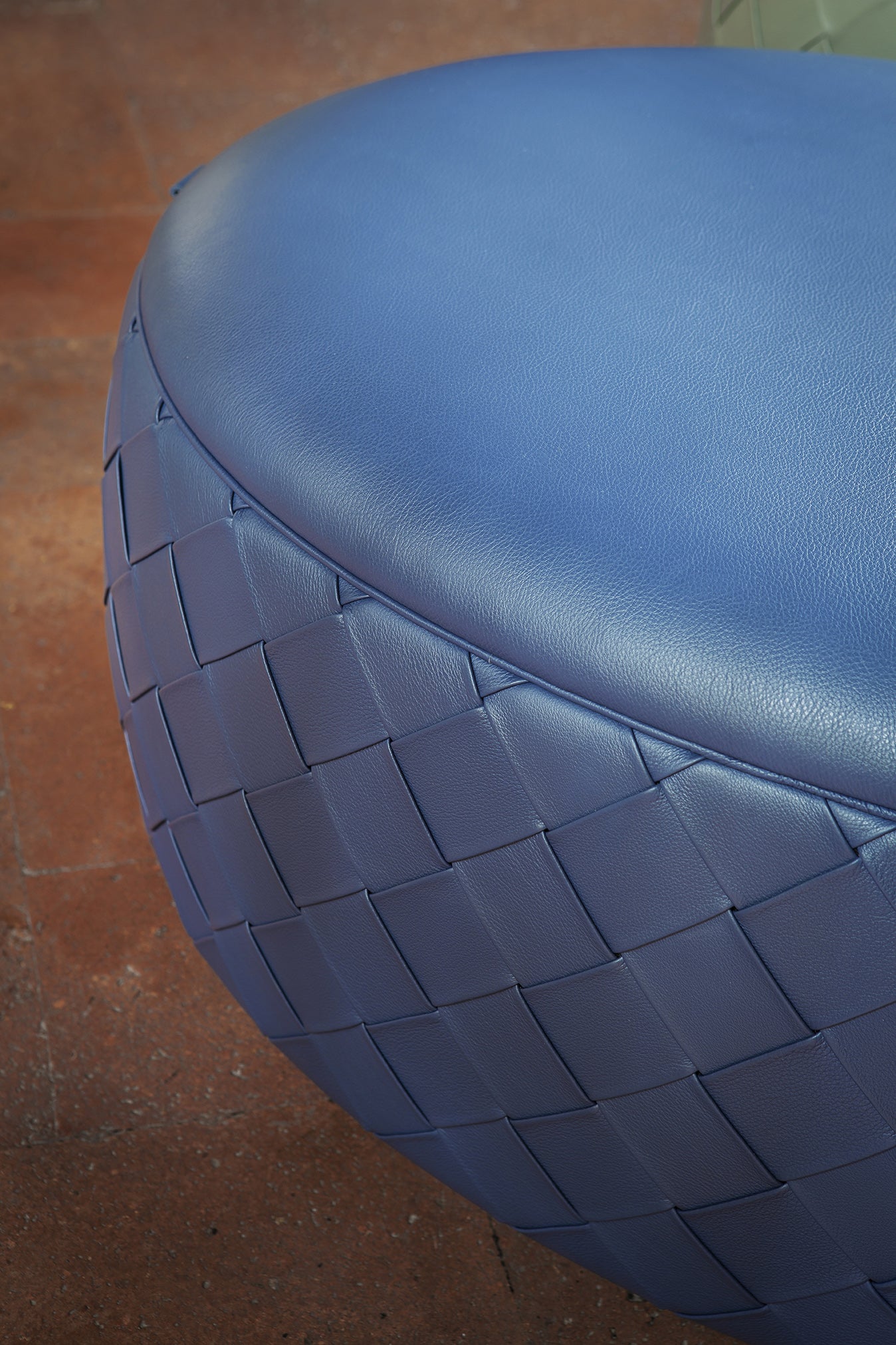 Grant Ottoman - 90X64Cm