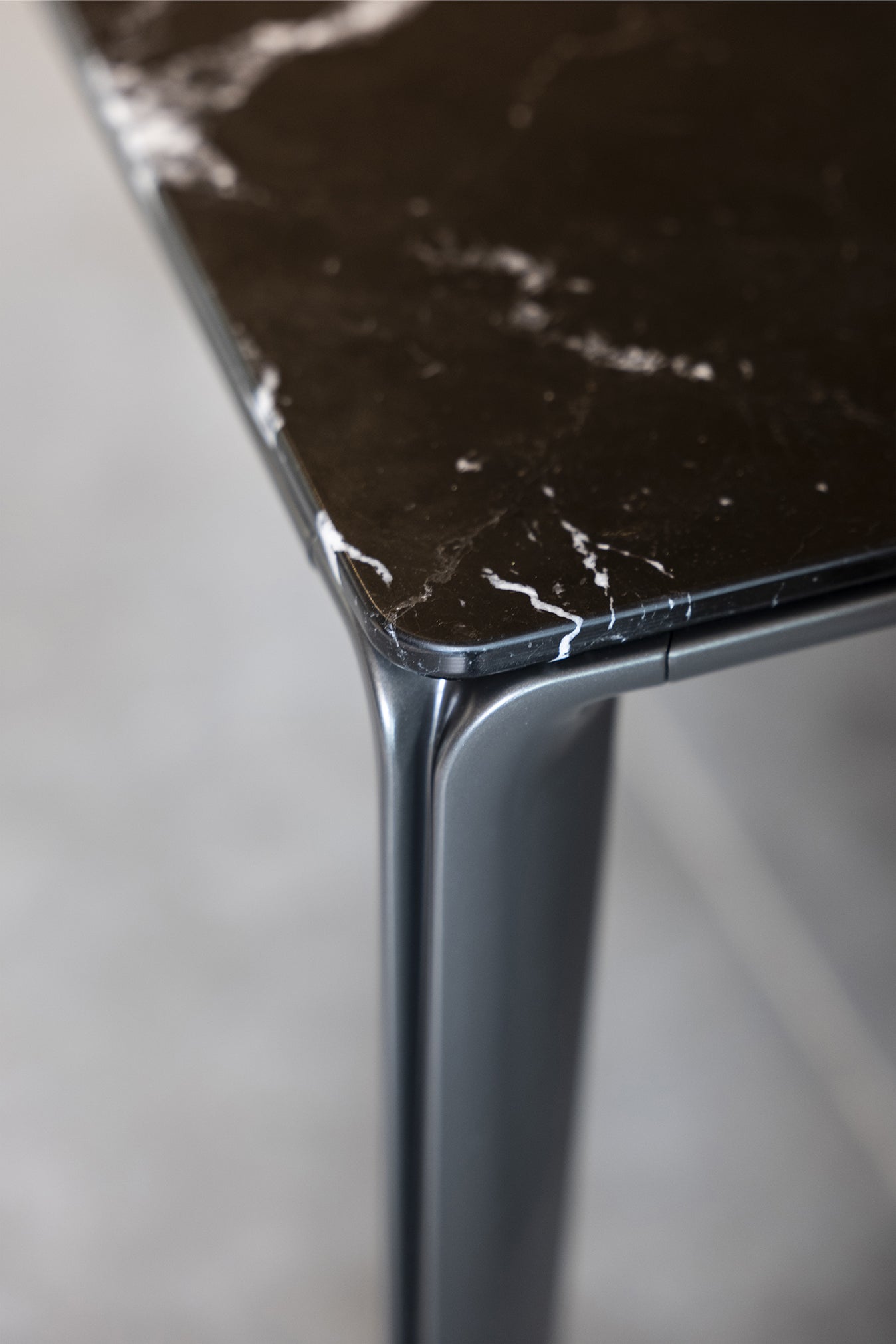 poltrona frau homey table