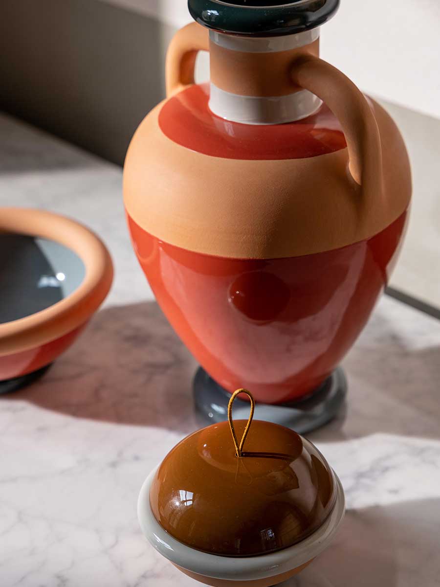 poltrona frau ikiperu vase