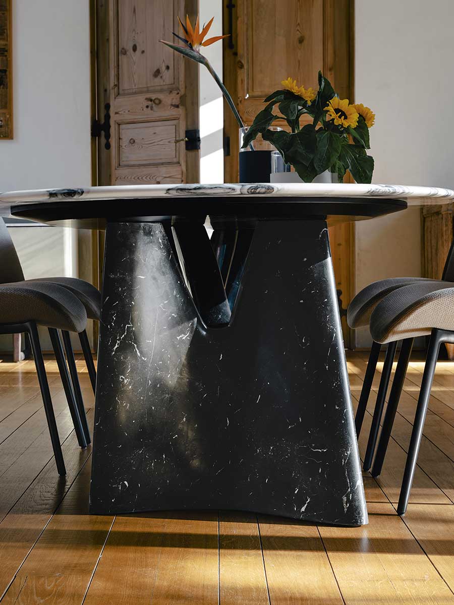 Infinitamente Table