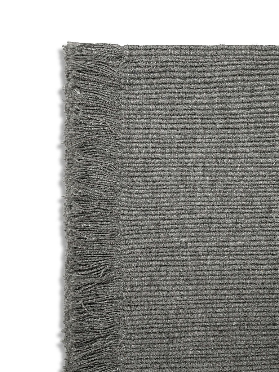 poltrona frau kabir rug