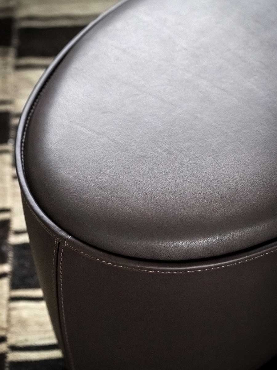 Mamy Blue Ottoman