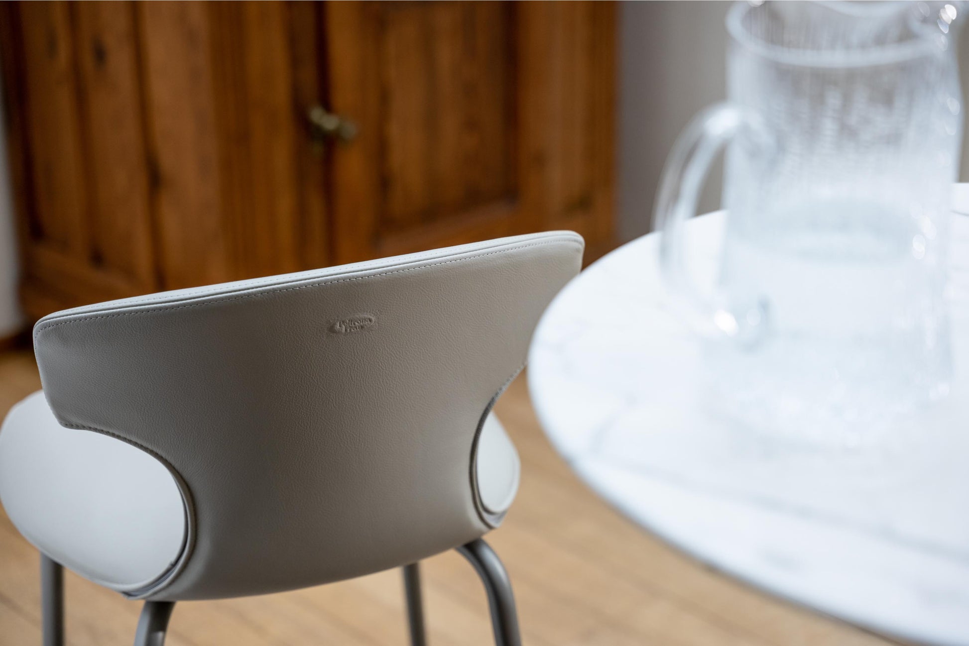 Montera Mas Stool With Metal Base