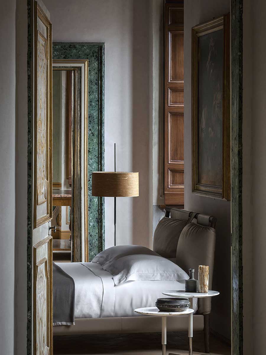 poltrona frau times bed