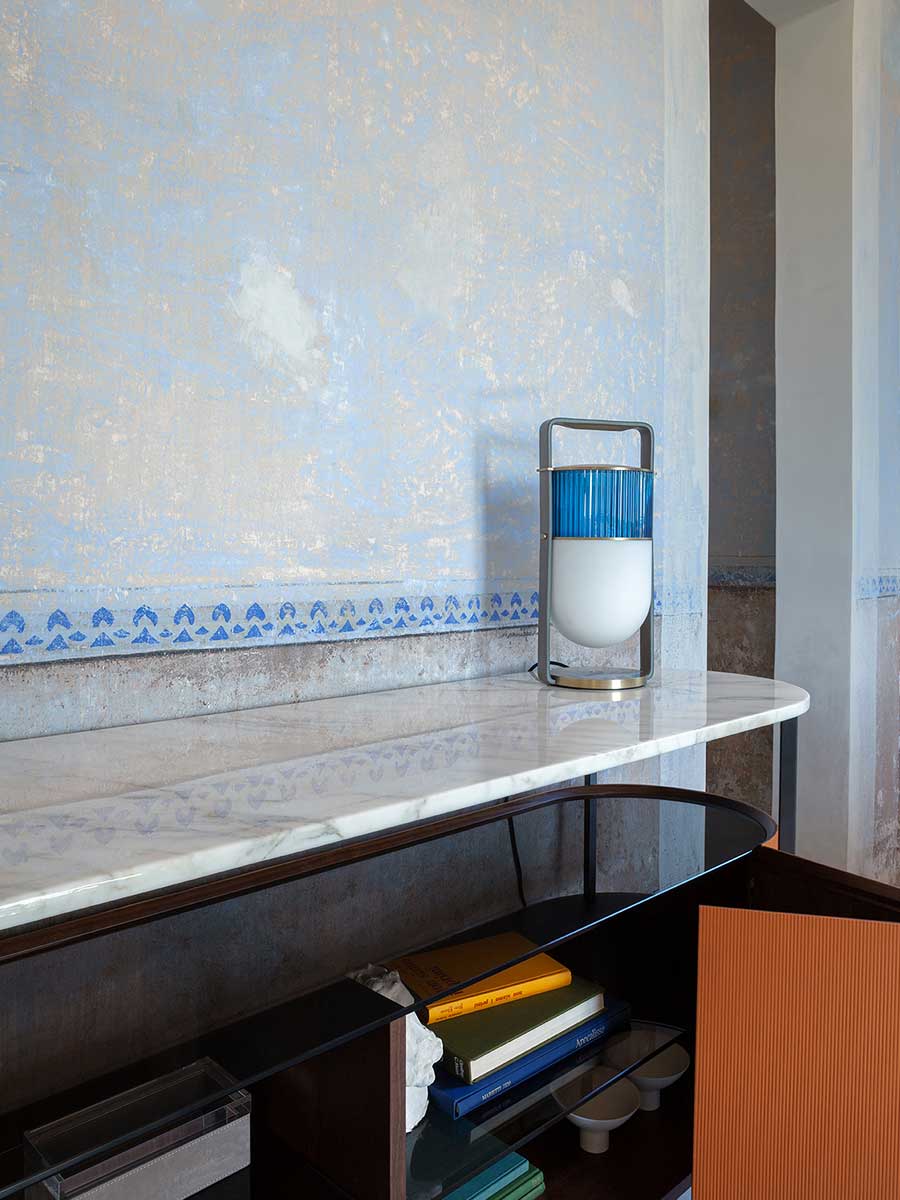 Xi Table Lamp