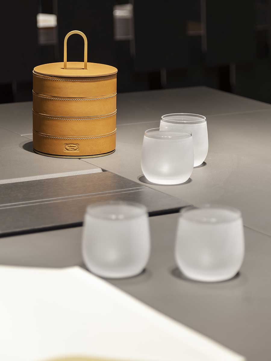 Zhuang Stackable Case