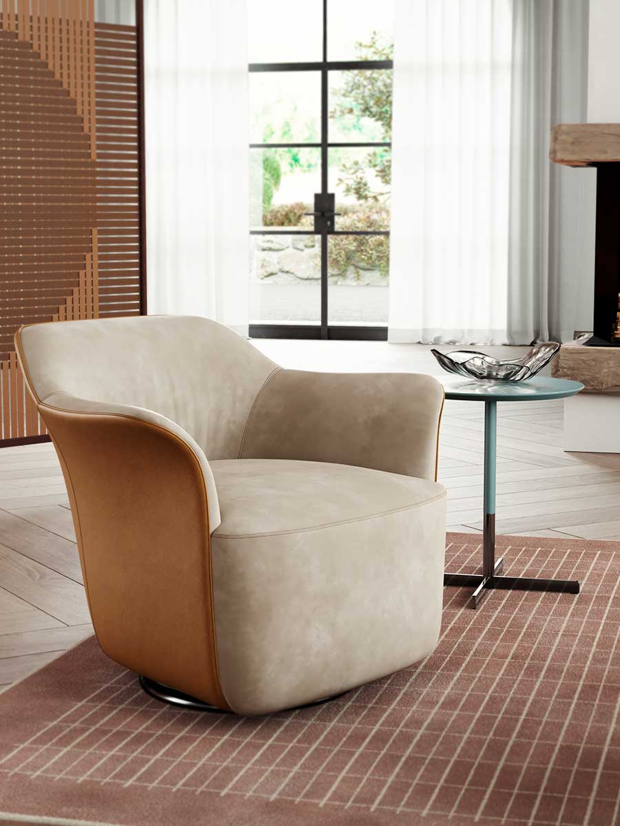 Aida Armchair