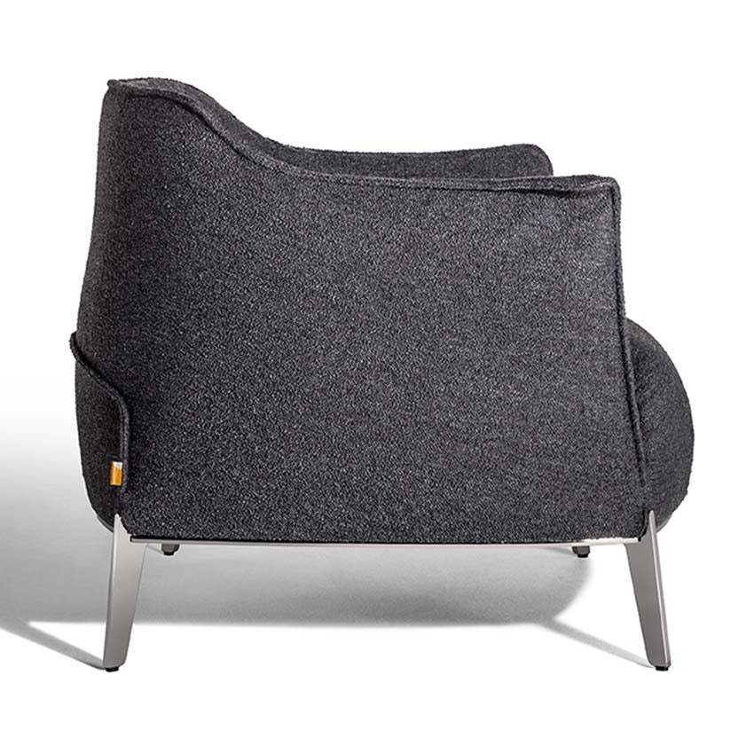 Archibald Gran Comfort Armchair