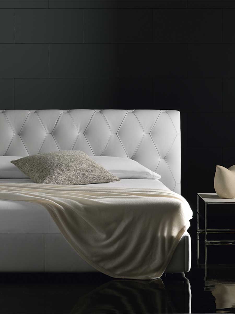 poltrona frau bluemoon bed