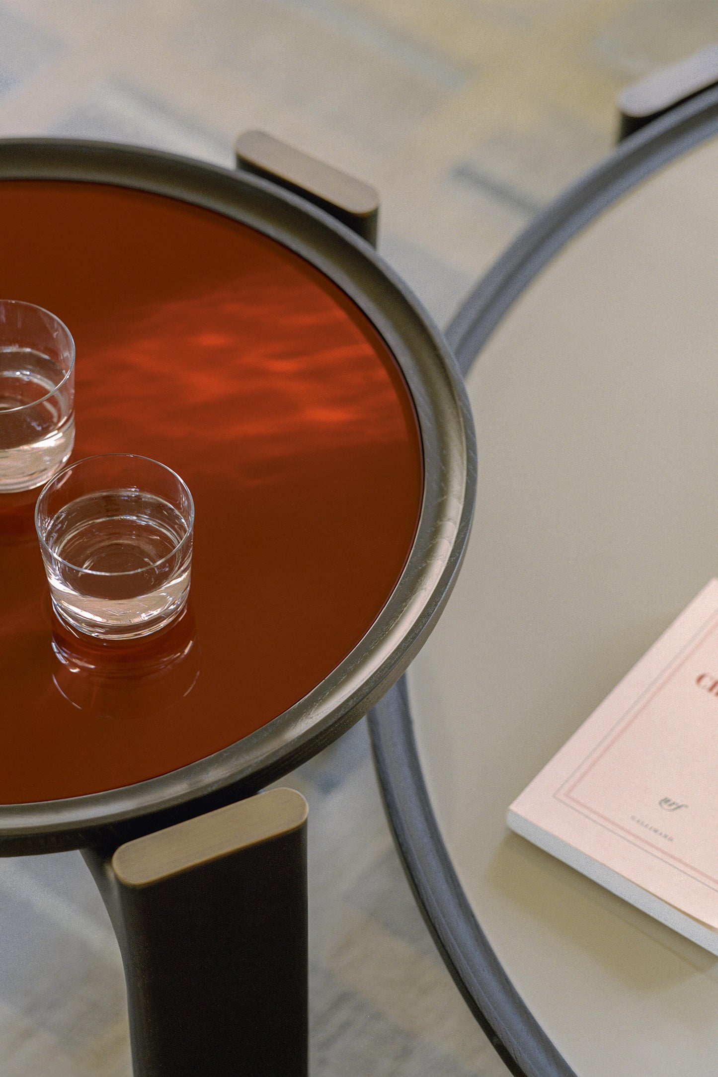 poltrona frau duo low table