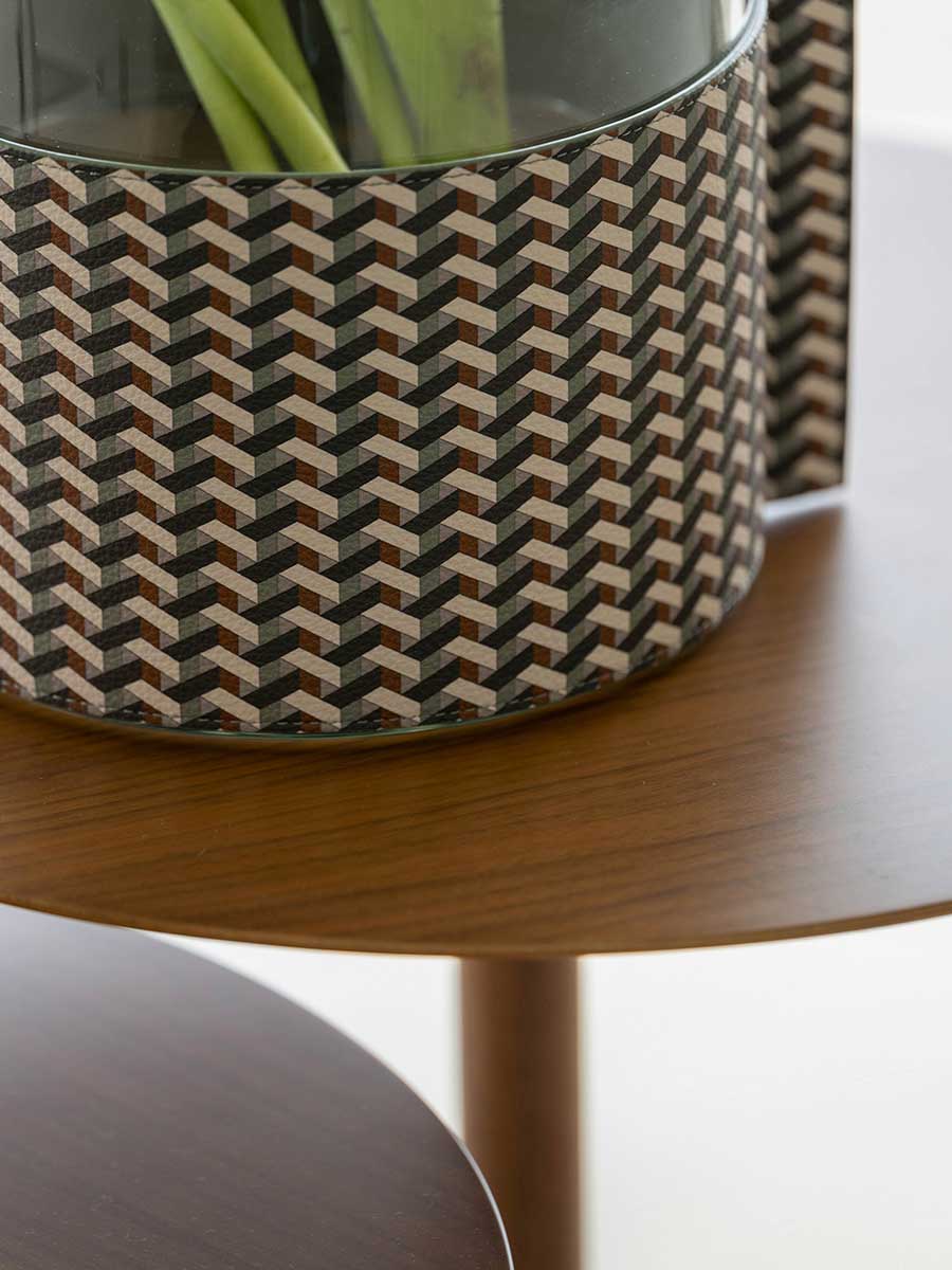 poltrona frau leather pot vase