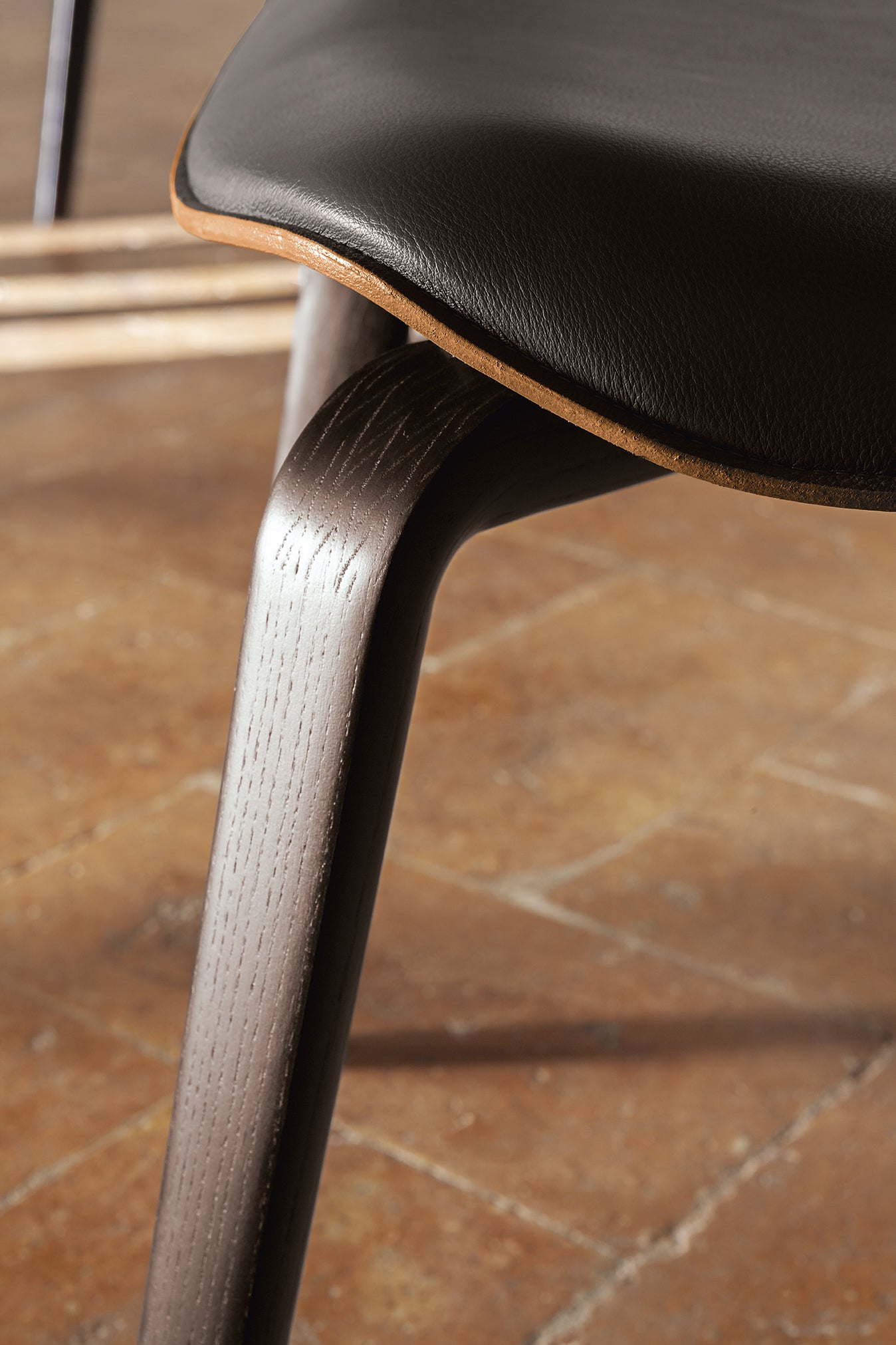poltrona frau montera chair