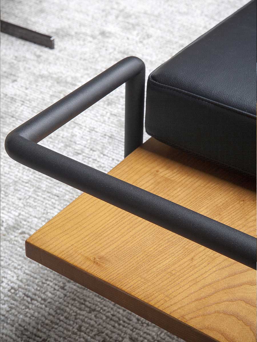 T904 Bench
