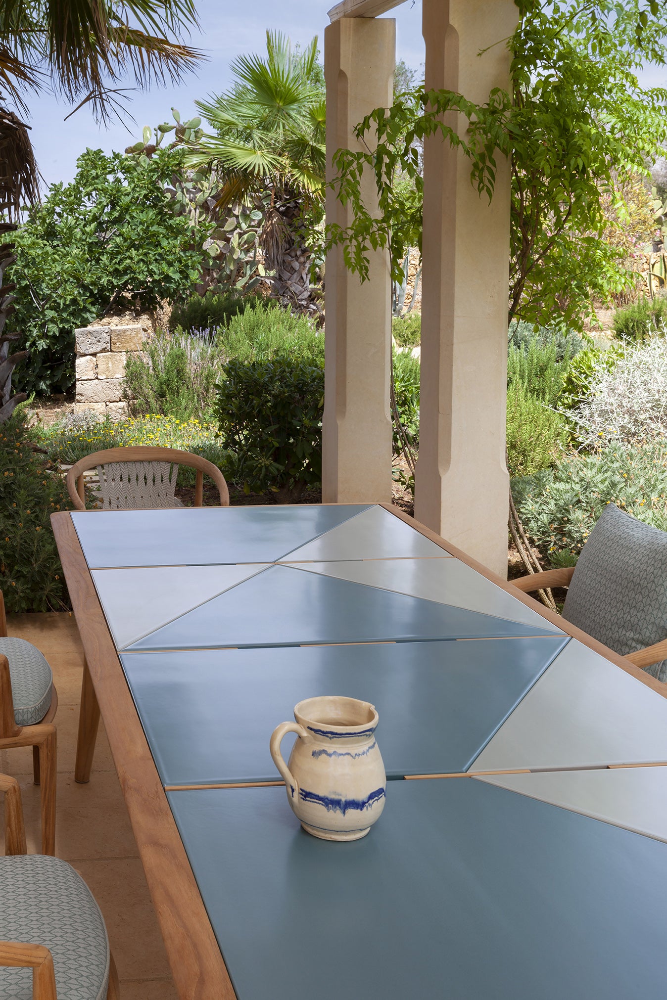poltrona frau the secret garden 260x110 h75 table