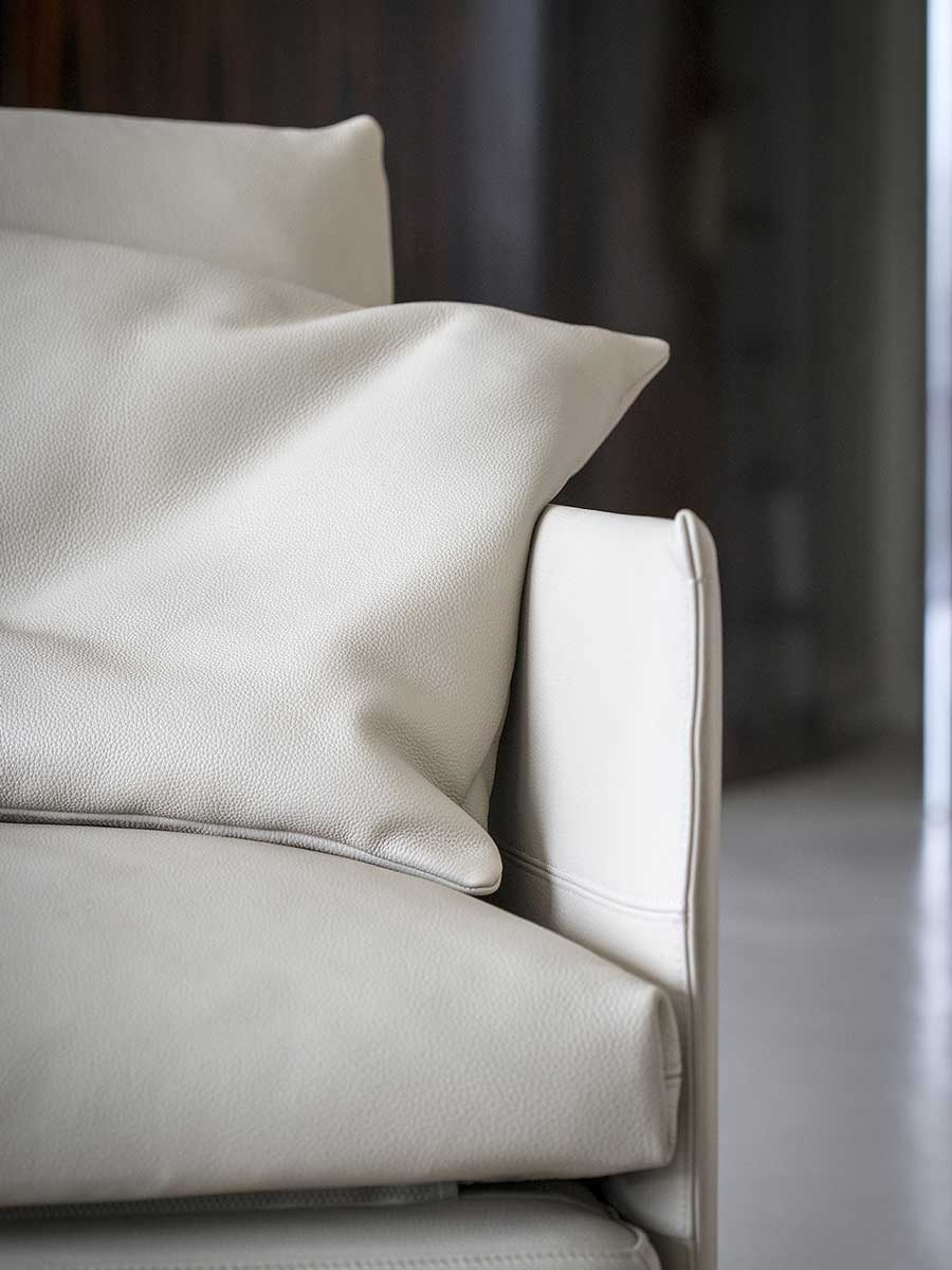 poltrona frau grantorino sofa