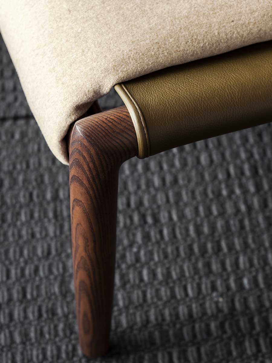 Times Lounge Ottoman