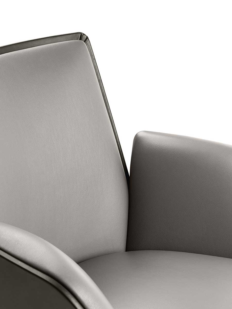 Cercle Visitor Chair