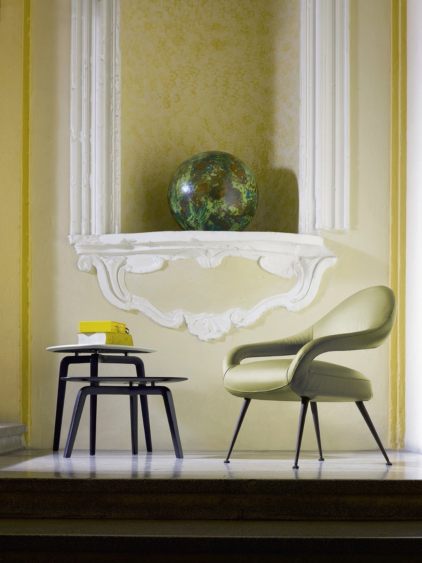 Fiorile Small Table With Triangular Top