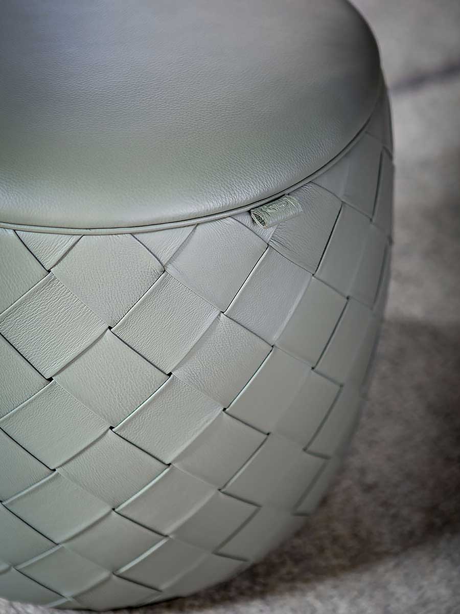 Grant Ottoman Ø46Cm
