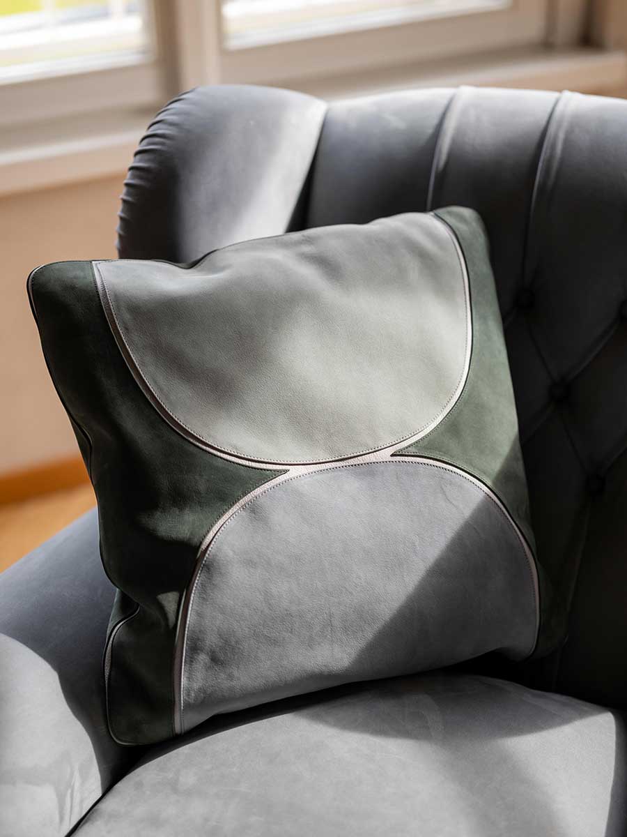 poltrona frau ikiperu decorative cushion