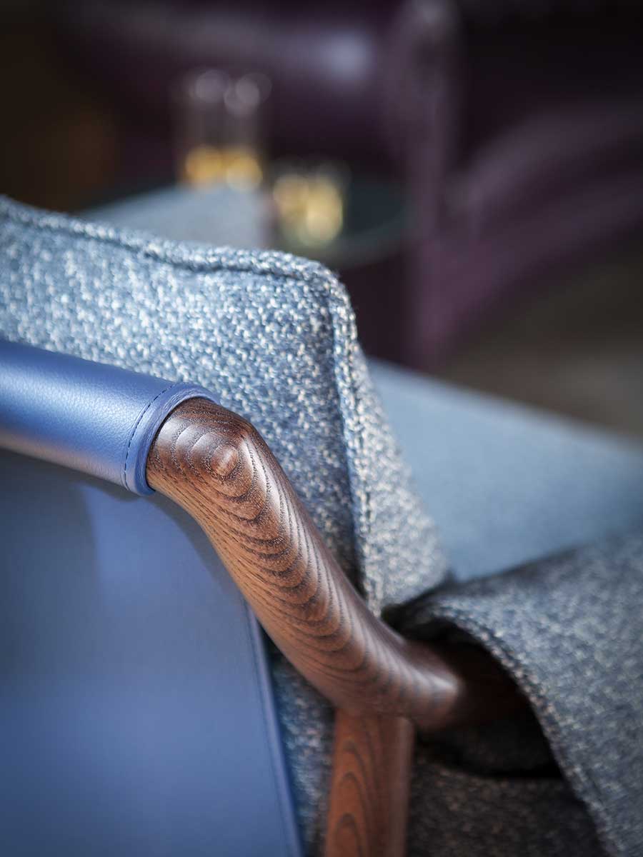 poltrona frau times lounge armchair
