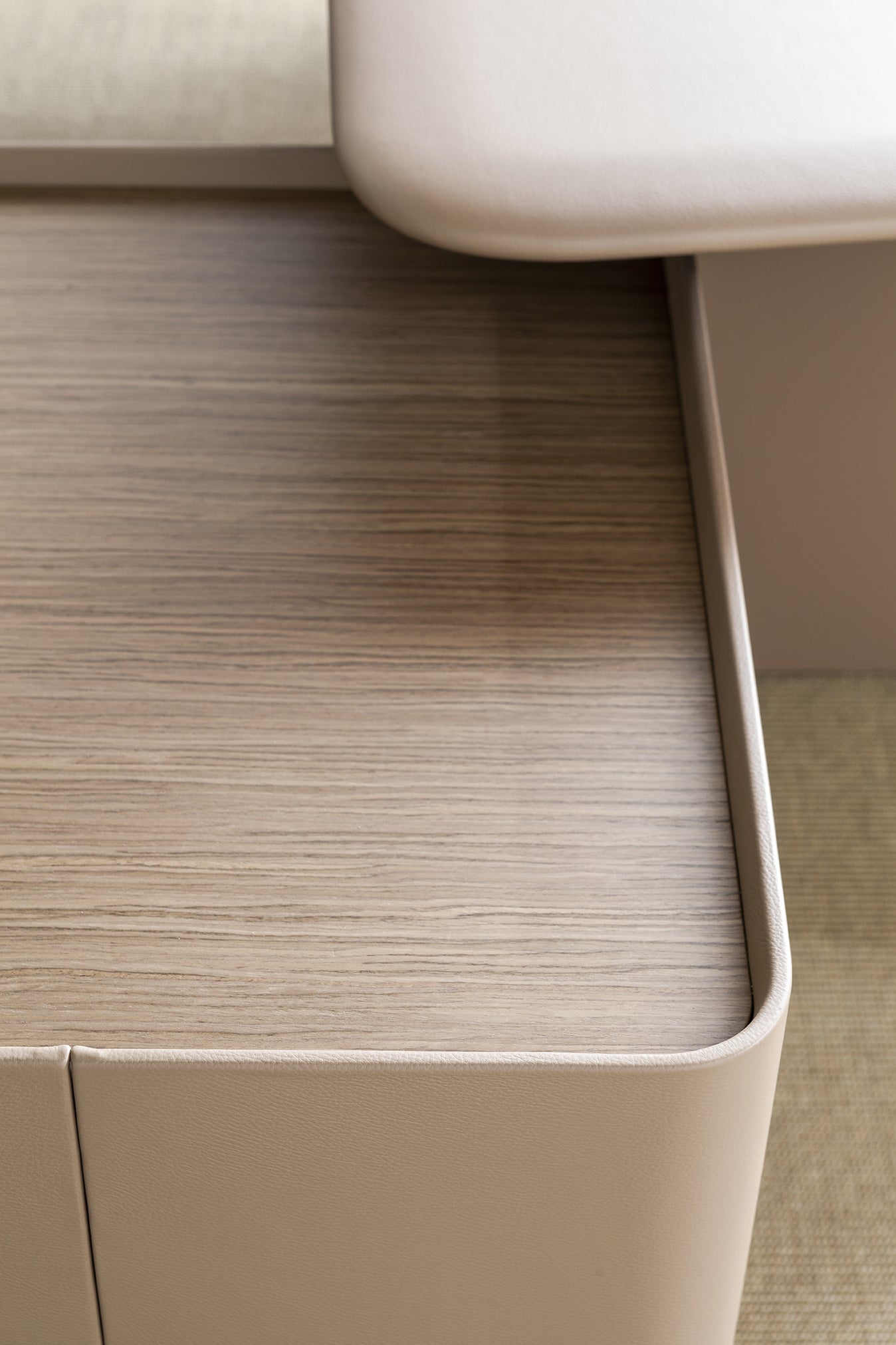 poltrona frau trust cabinet