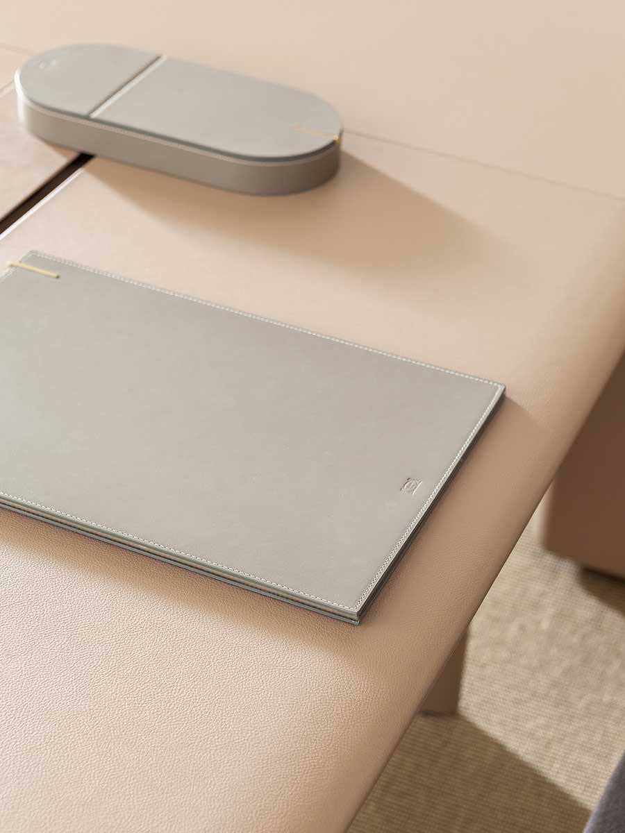Zhuang Desk Accessories