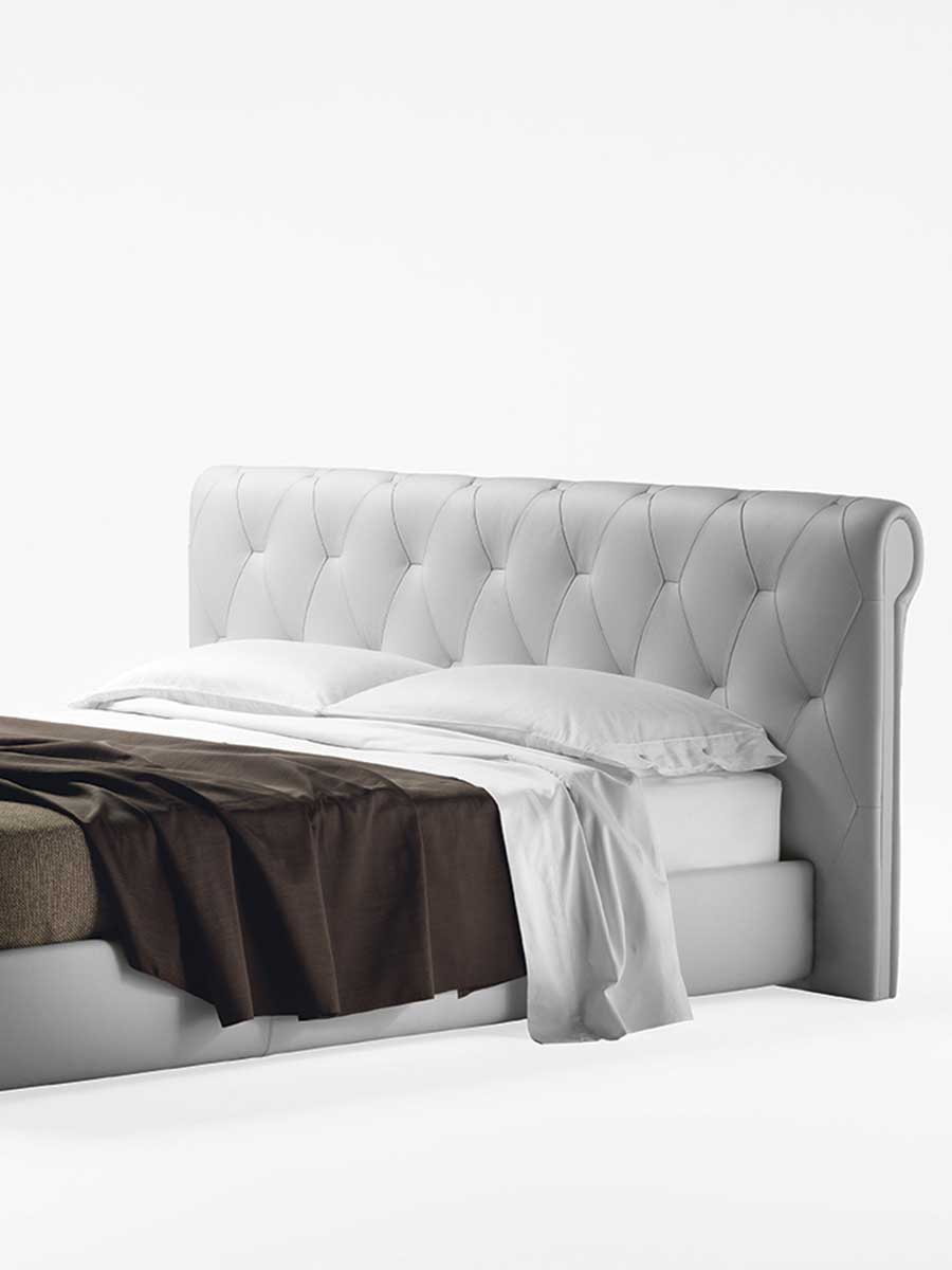 poltrona frau bluemoon bed