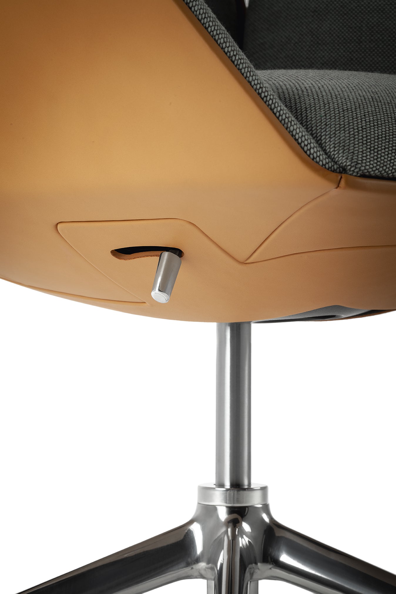 poltrona frau cercle office chair