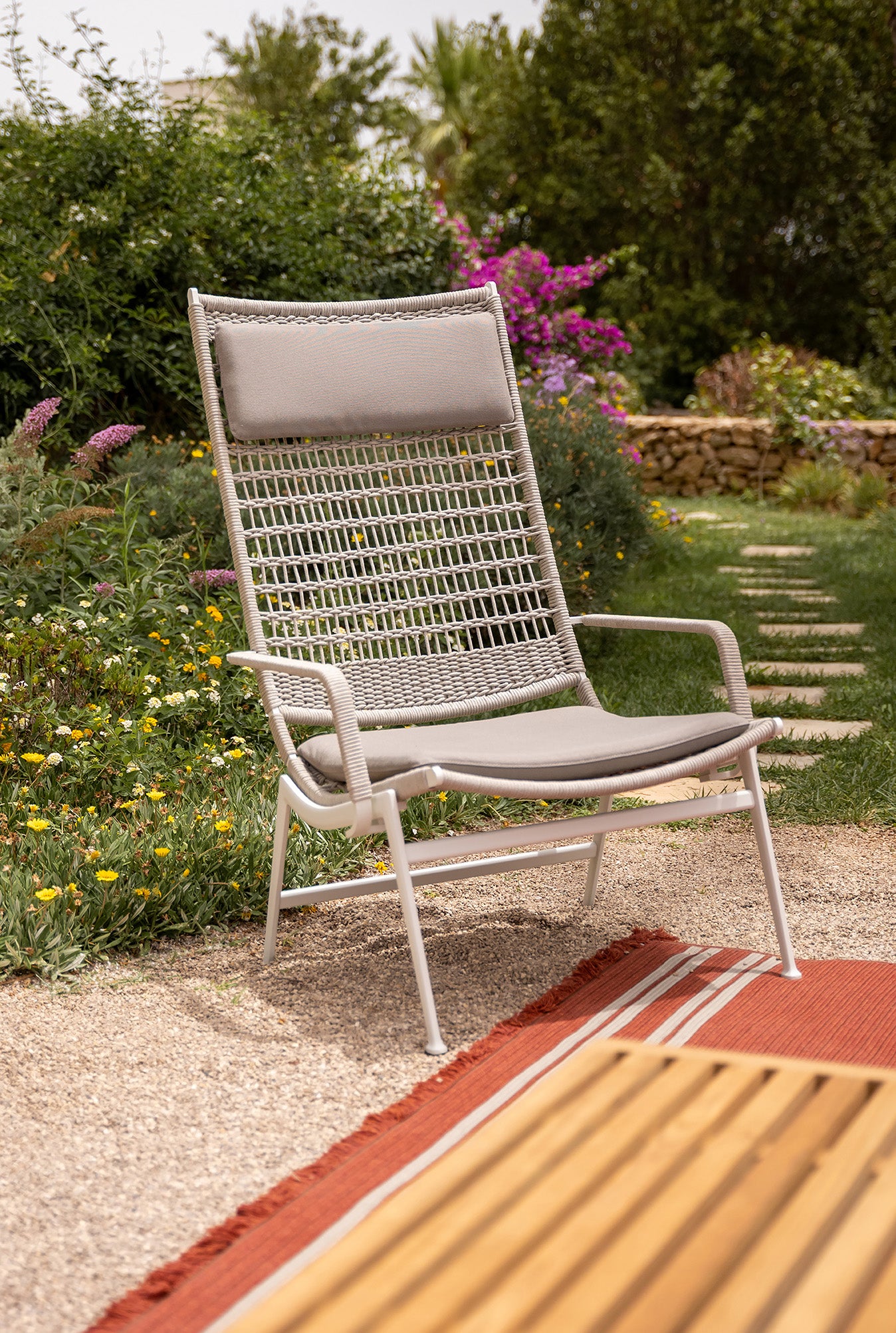 Solaria High Armchair