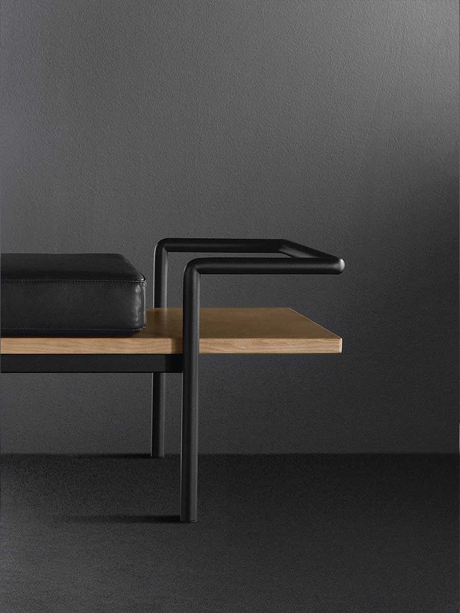 T904 Bench