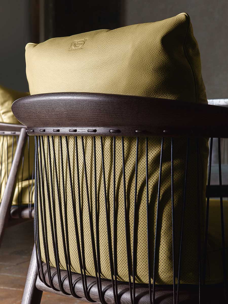 poltrona frau viola small armchair