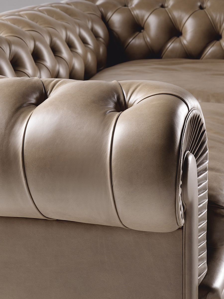 poltrona frau chester sofa