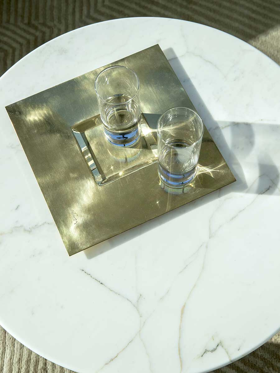 poltrona frau bob coffee table
