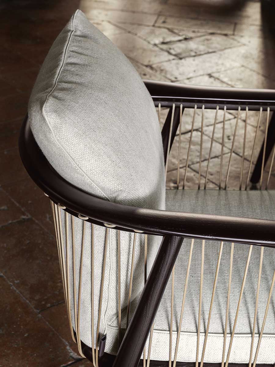 poltrona frau viola small armchair