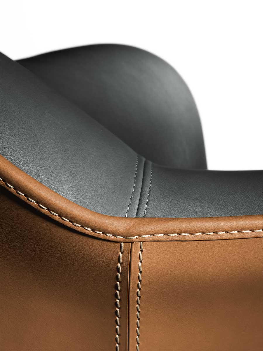 Aida Armchair