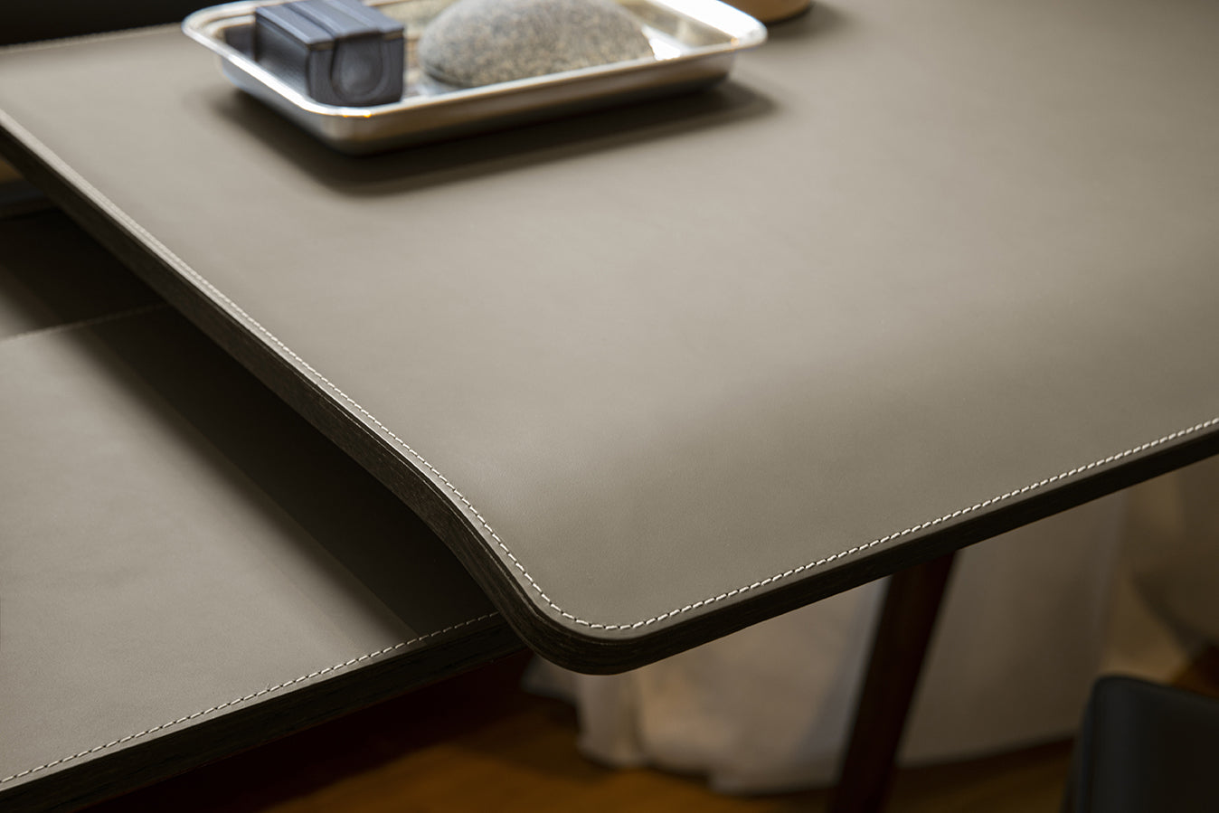 Iren Freestanding Desk