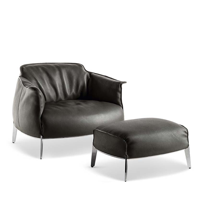 Archibald Gran Comfort Armchair