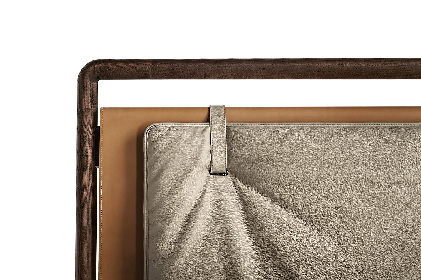 poltrona frau volare due bed