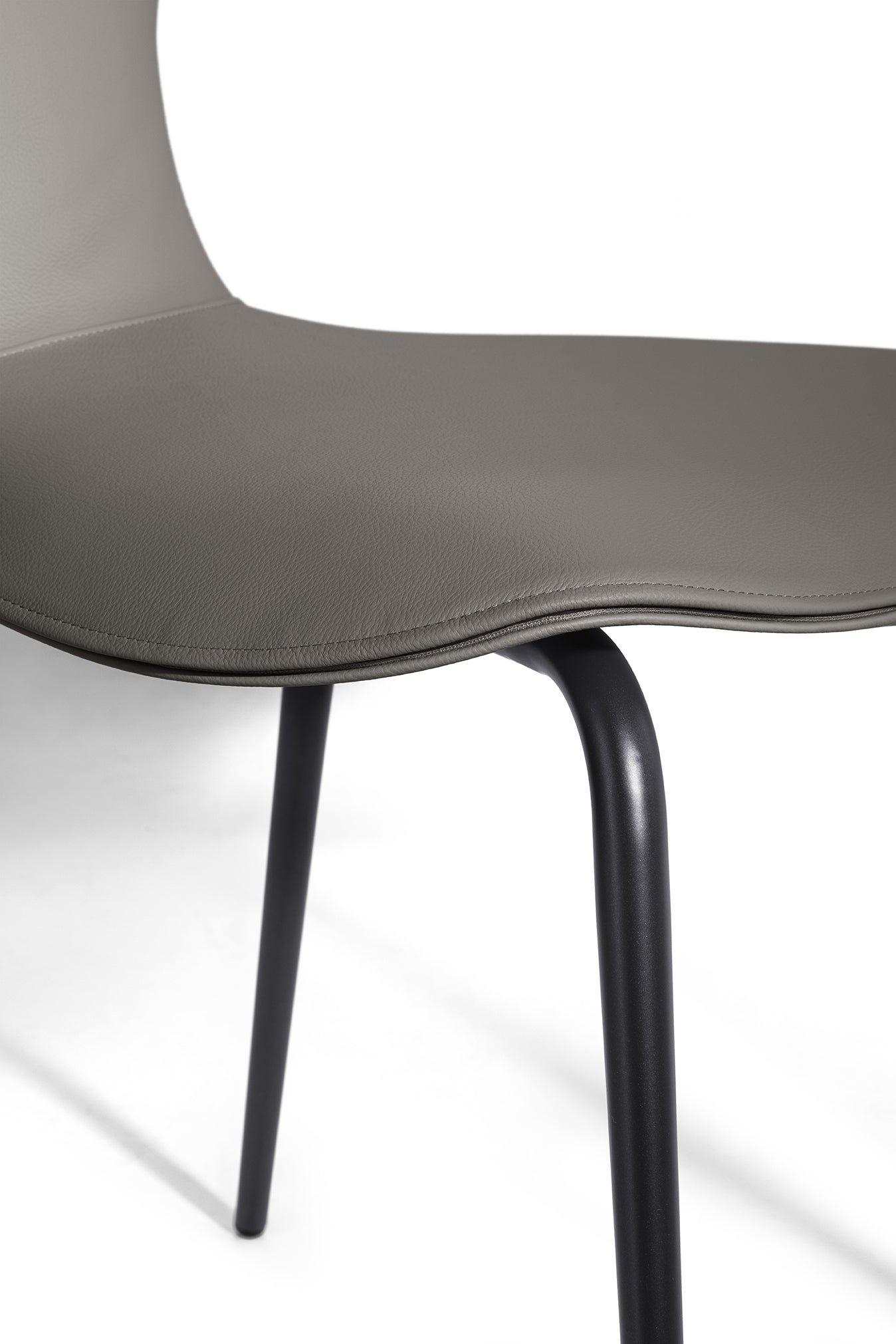 poltrona frau montera mas chair