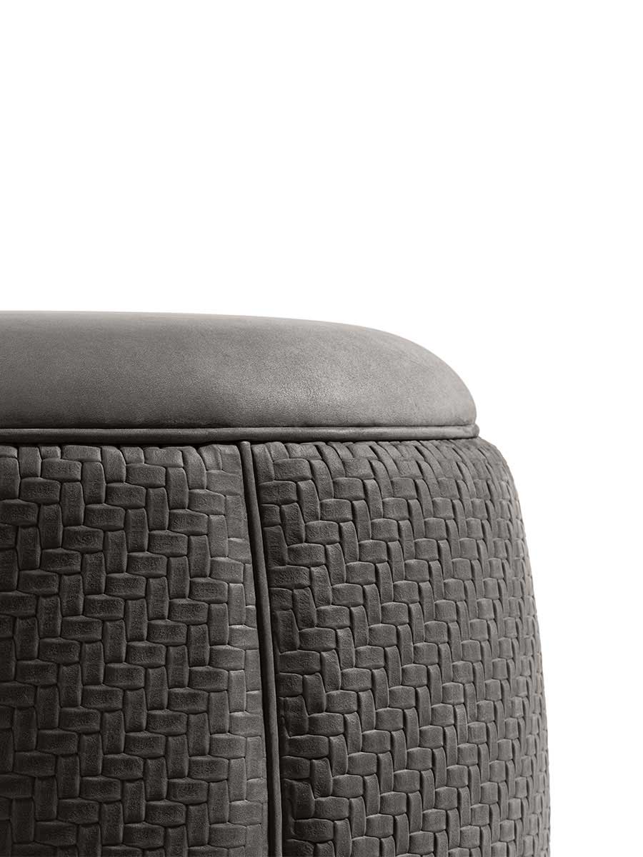 poltrona frau grant ottoman d46