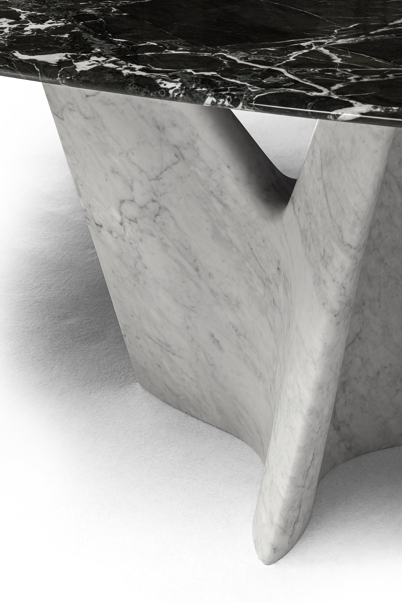 poltrona frau infinito table