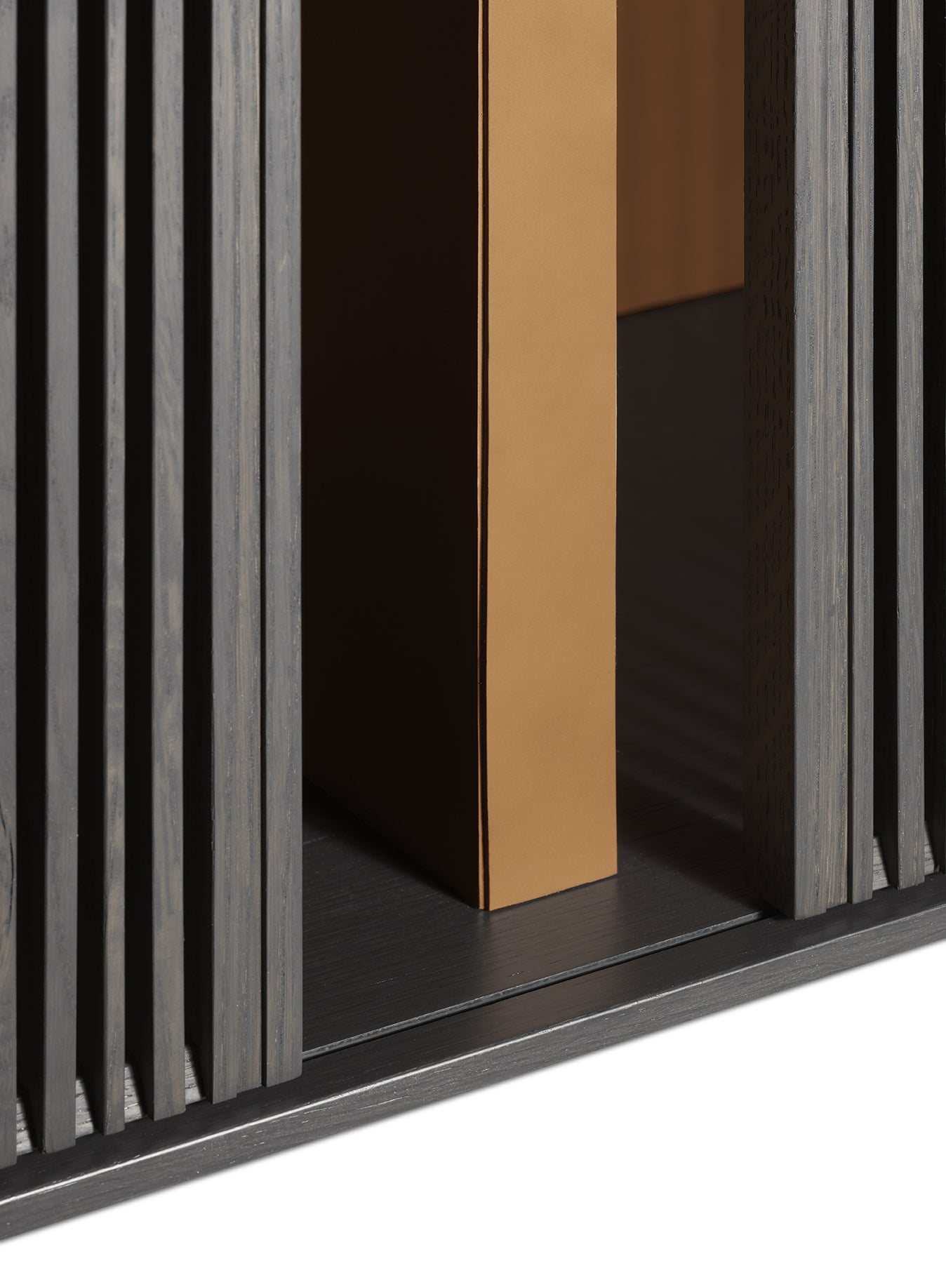 poltrona frau lloyd bookcase