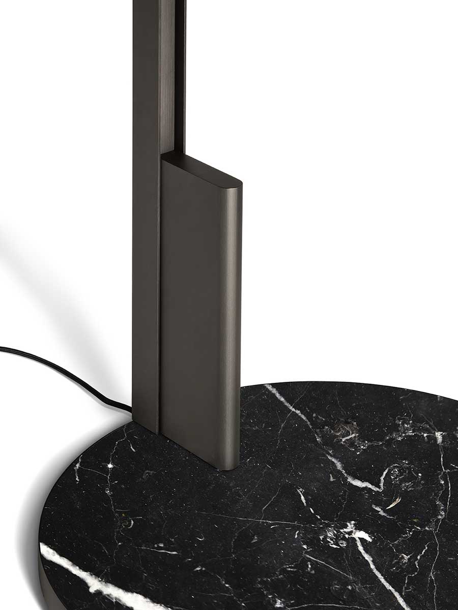 Xi Floor Lamp