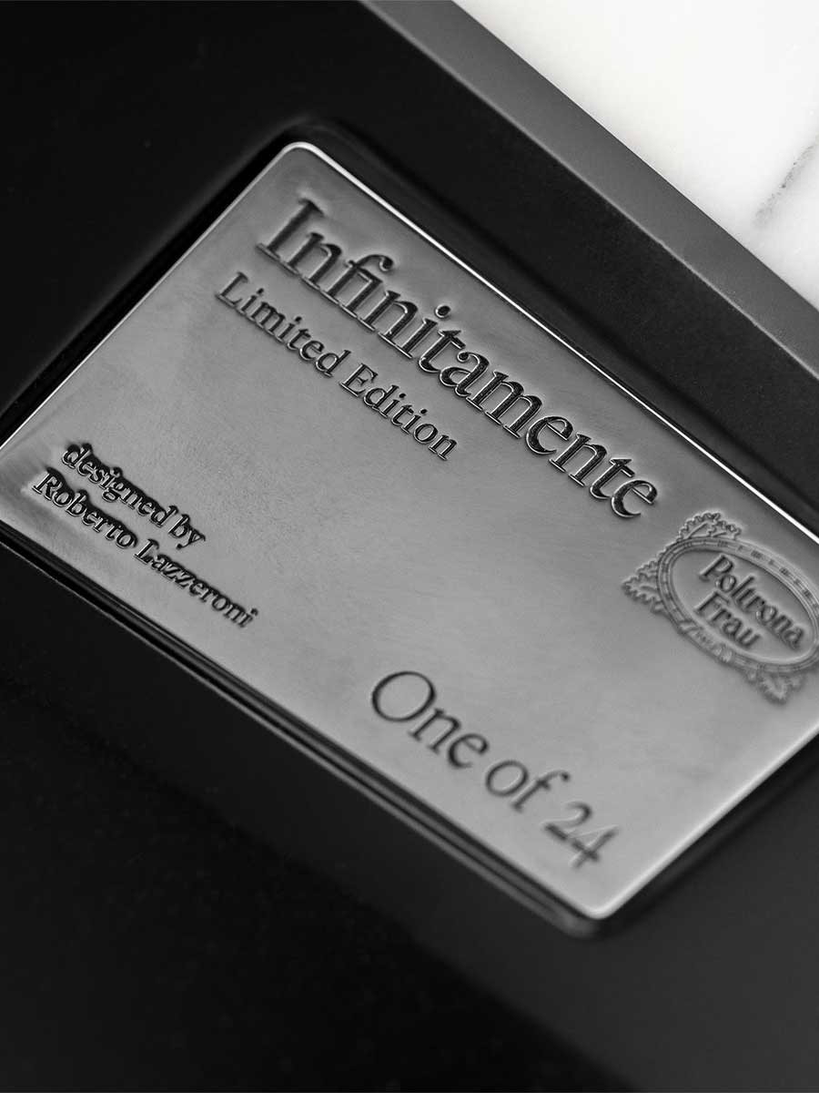 poltrona frau infinitamente table