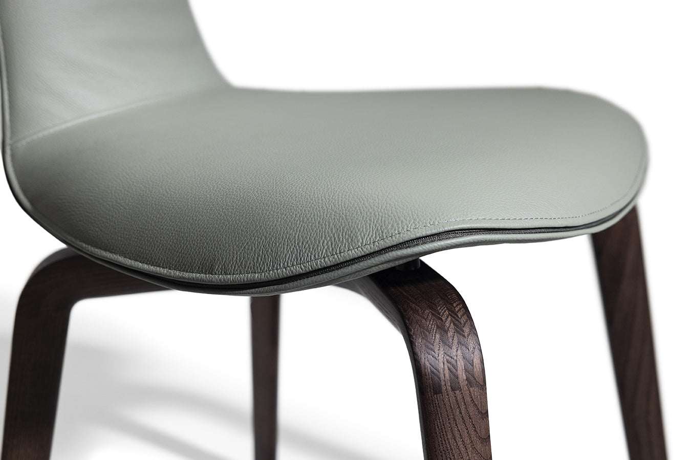 Montera Mas Chair