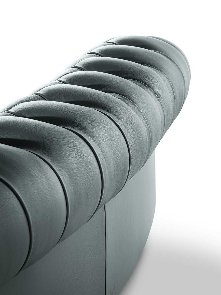 poltrona frau chester line sofa
